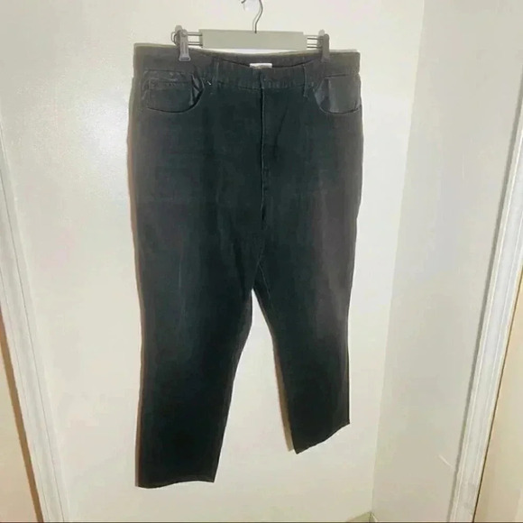 Good American Good Vintage Faux Leather Piecing Jeans in Black - Picture 5 of 7